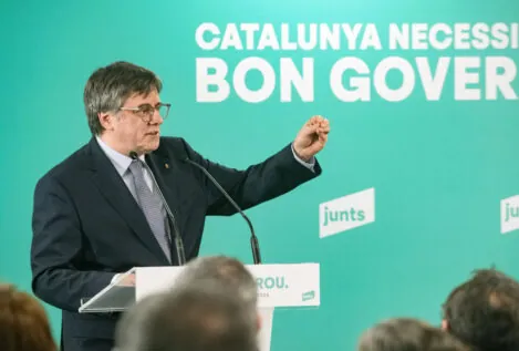 puigdemont-comparece-ante-los-medios-de-comunicacio-n-en-perpin-a-n-francia-469x317