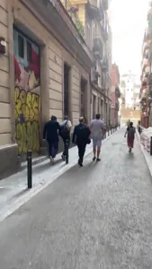 VID_20240808_122501_877