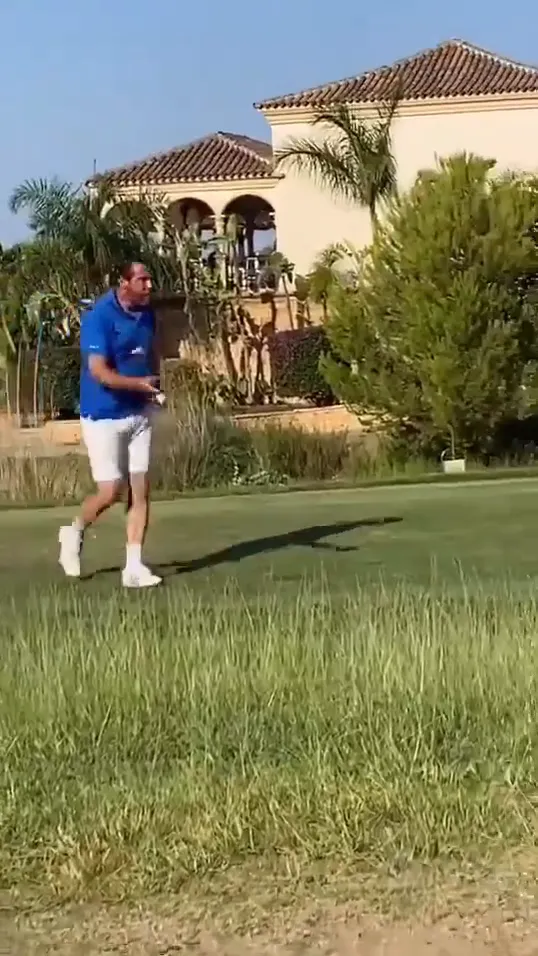 2D4298E32A53C8AE9F85B39A68F402A8_video_dashinit