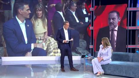 la-exmujer-de-jose-luis-abalos-desvela-la-reaccion-de-begona-gomez-al-comunicarle-su-salida-del-part_da39-2