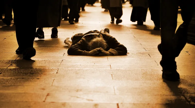 indiferencia-situacion-de-calle