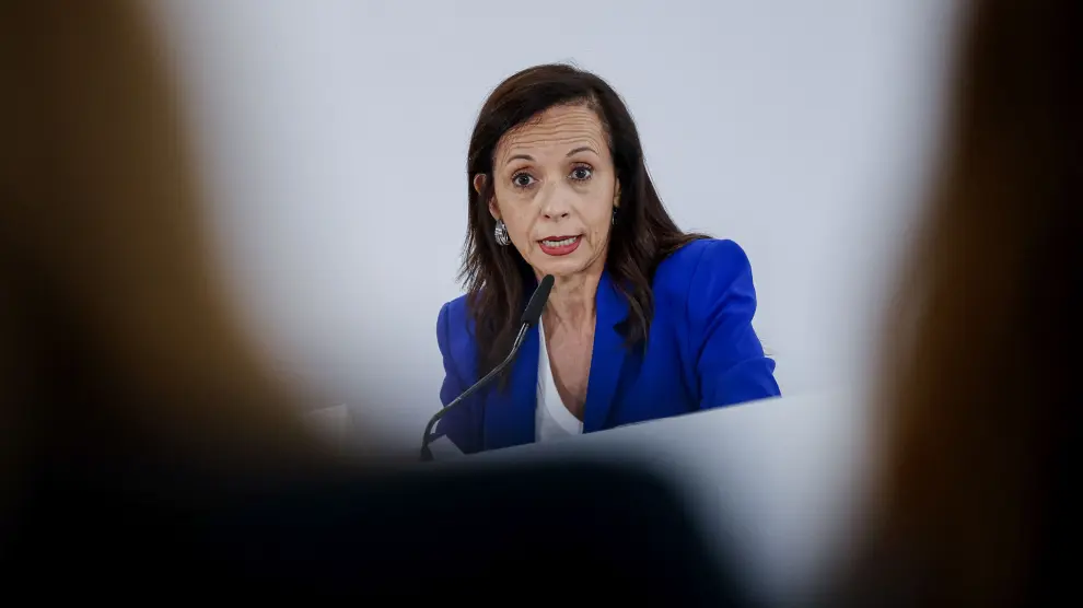 rueda-de-prensa-de-la-presidenta-no-ejecutiva-de-redeia-beatriz-corredor