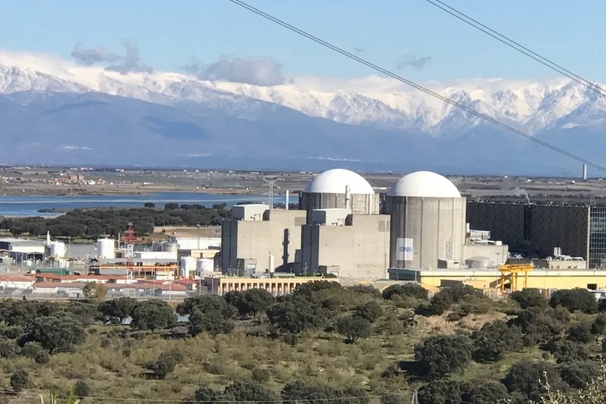 EuropaPress_2829046_vista_central_nuclear_almaraz_caceres-1-1