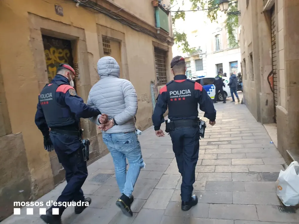 mossos-2