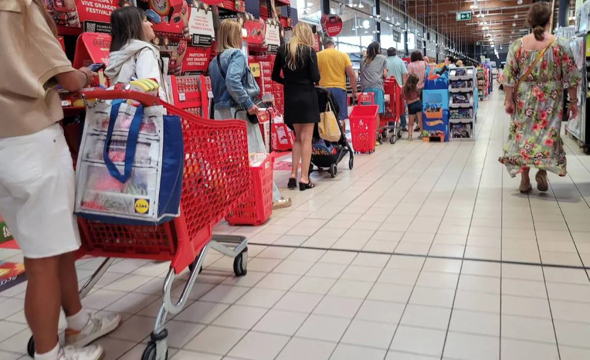 cola-supermercado