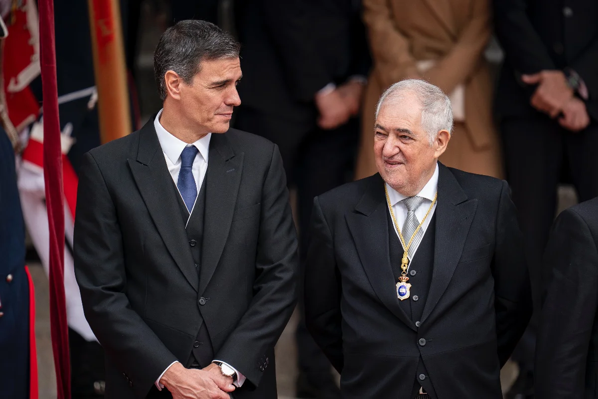 EuropaPress_5546209_presidente_gobierno_funciones_pedro_sanchez_junto_presidente_tribunal-2