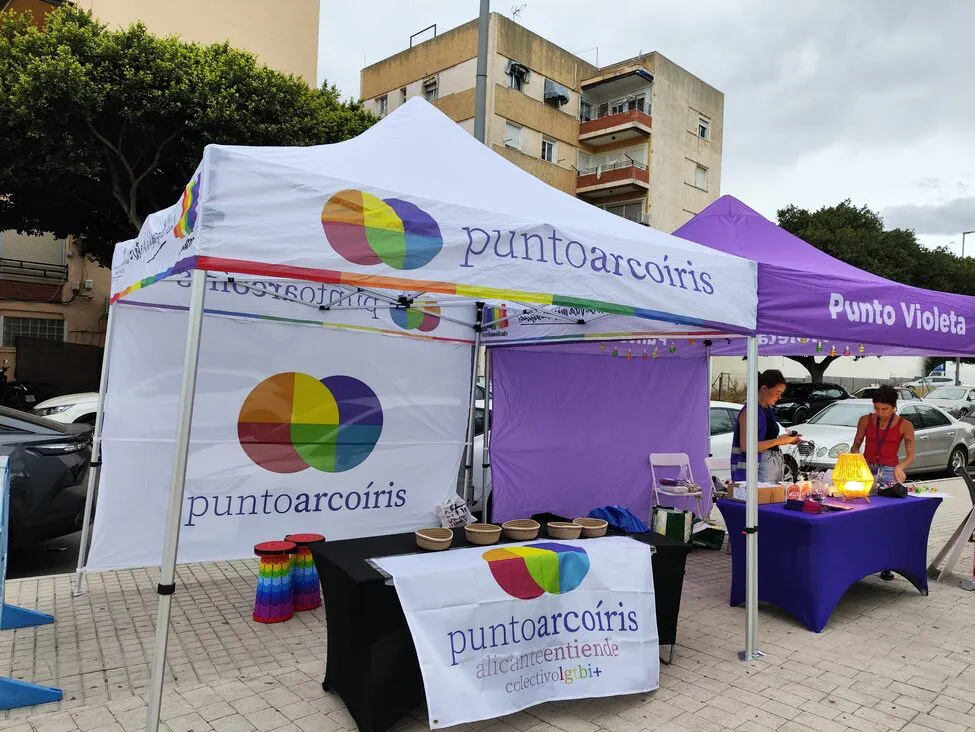puesto-lgtbi-villajoyosa