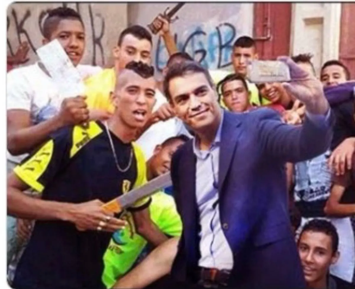 pedro-sanchez-selfie