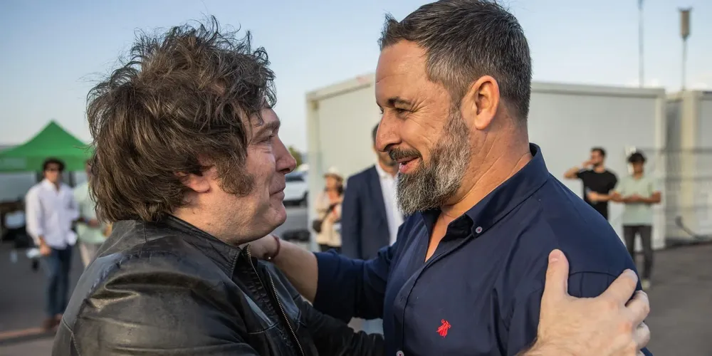 JAVIER-MILEI-SANTIAGO-ABASCAL-VOX-ESPANA--e1711744838195