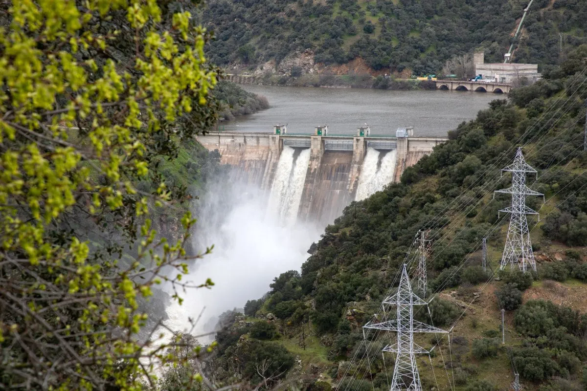 EuropaPress_6590982_vista_embalse_picadas_19_marzo_2025_madrid_espana_embalse_picadas_encuentra-1