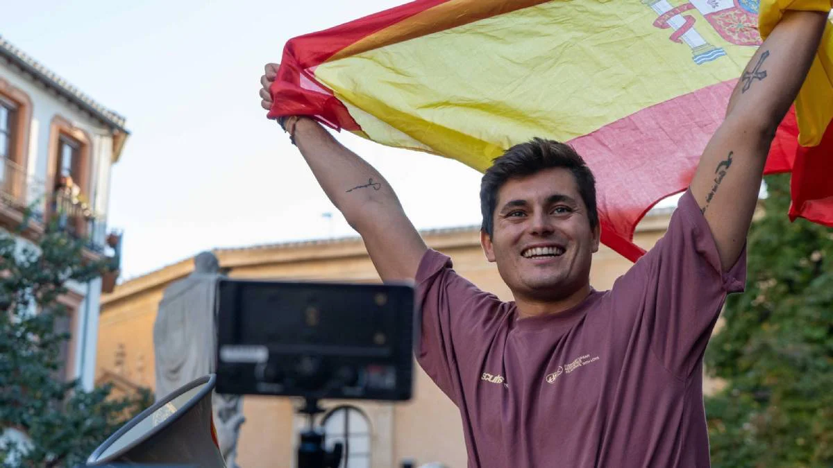 vito-quiles-bandera-espana