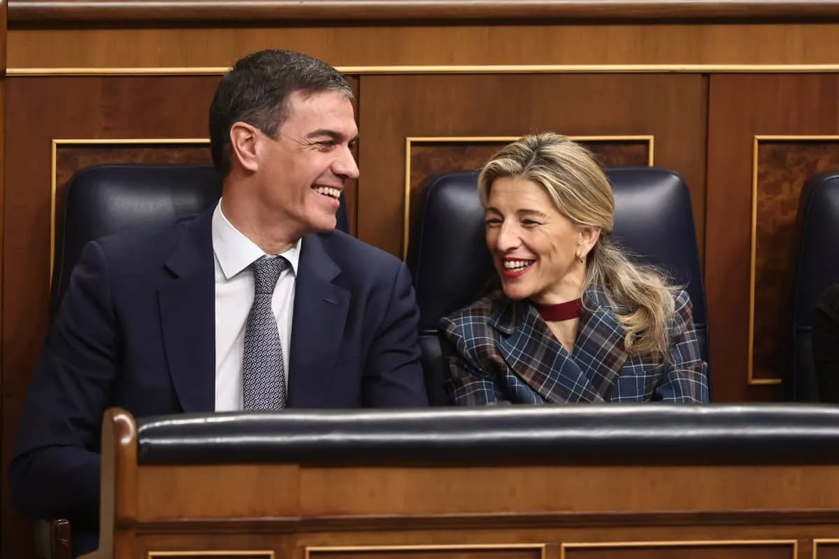 EuropaPress_6514026_presidente_gobierno_pedro_sanchez_vicepresidenta_segunda_ministra_trabajo-1