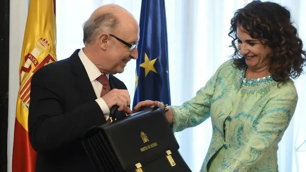 politica_420220068_131940476_1706x960