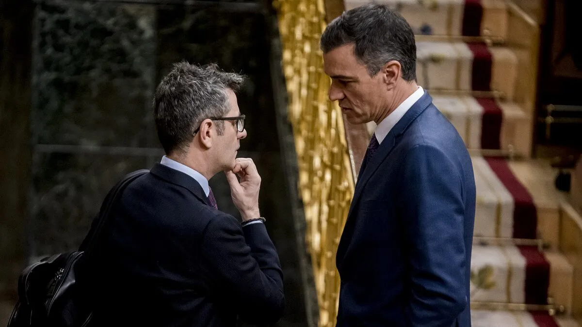 Felix-Bolanos-gasto-20.000-euros-en-dos-copas-de-Navidad-para-agasajar-a-periodistas-y-funcionarios-e1674587312337