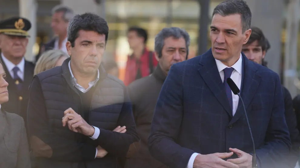carlos-mazon-junto-a-pedro-sanchez