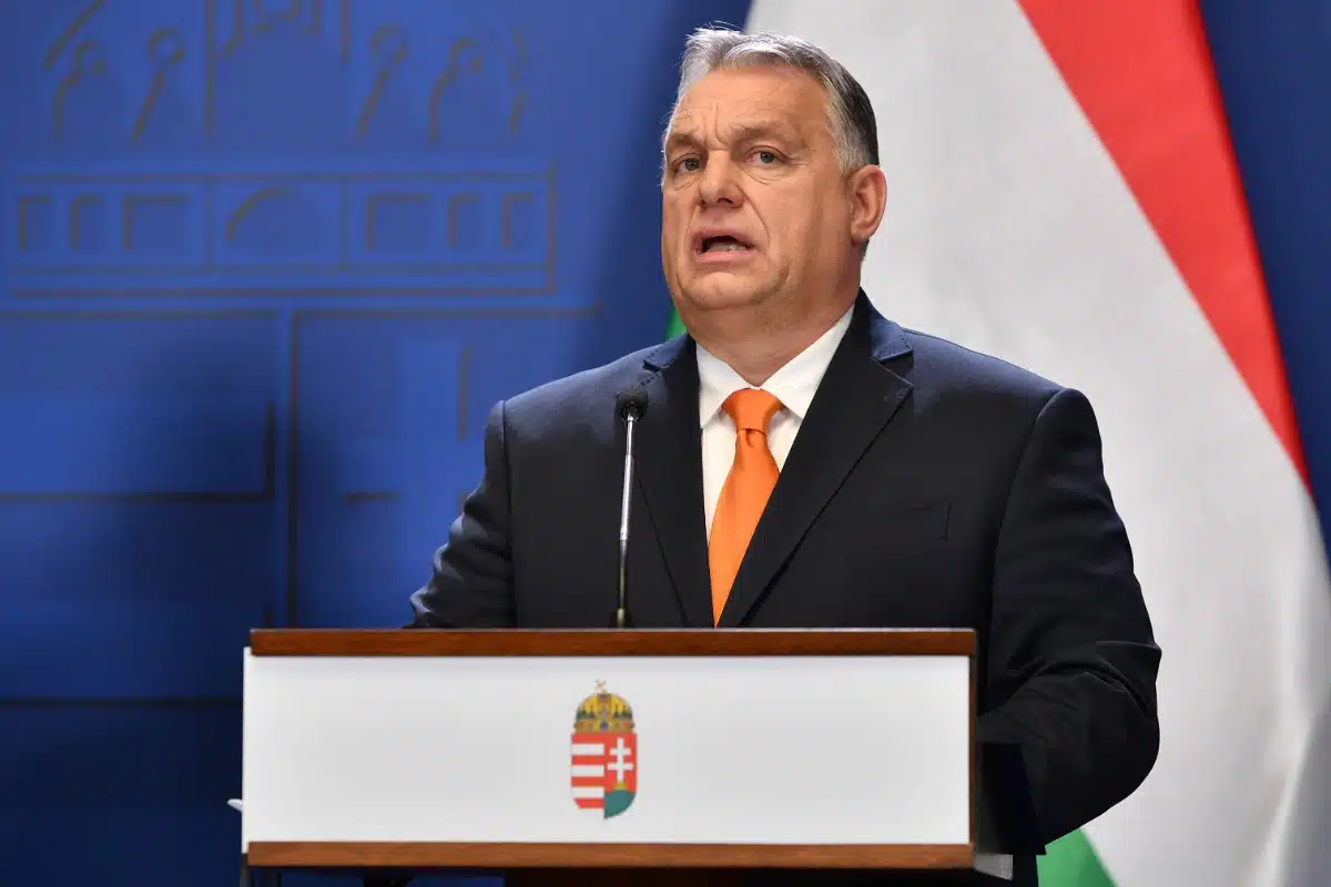 orban-09-1.jpg