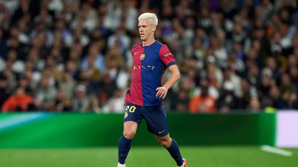 dani-olmo-conduciendo-balon_97
