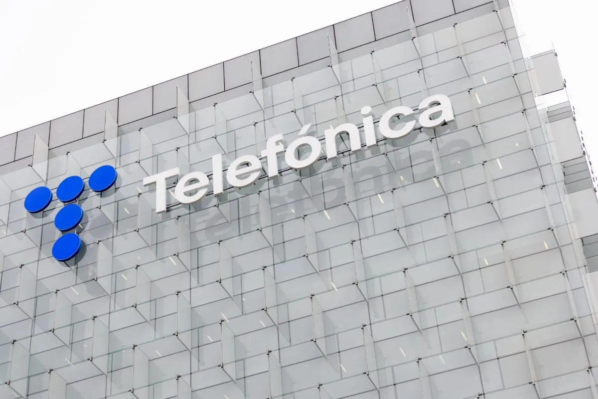 La-SEPI-informa-de-que-supera-ya-el-6-en-el-capital-de-Telefonica.-Europa-Press