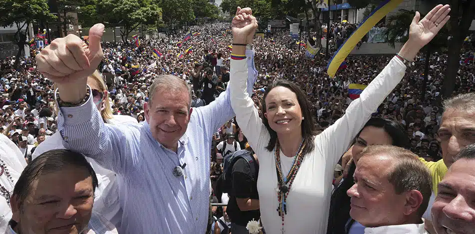 MARIA-CORINA-Y-EDMUNDO-GONZALEZ-X