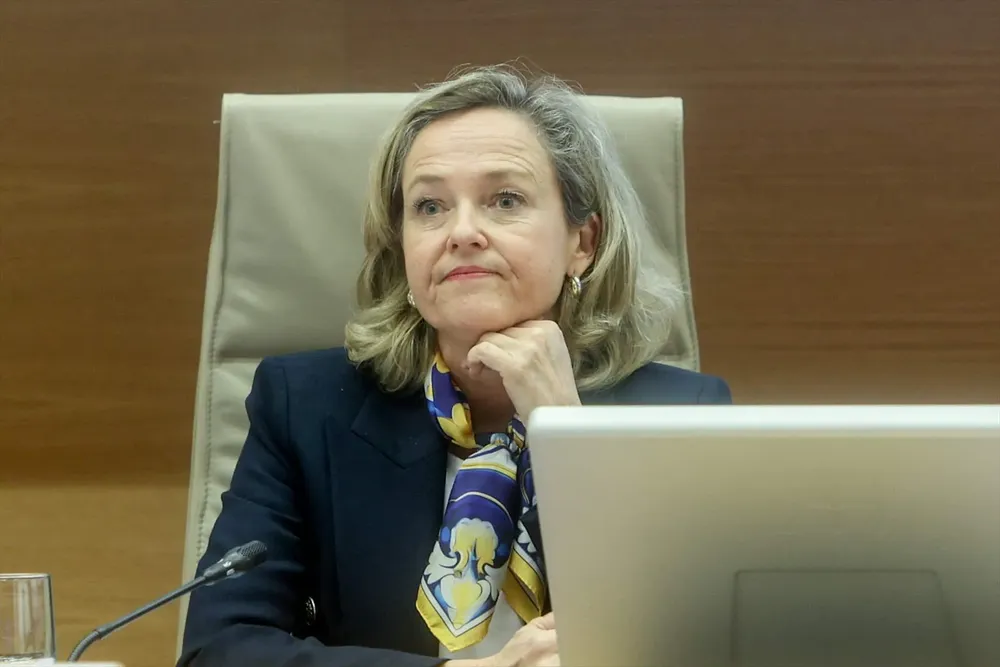 EuropaPress_5651509_vicepresidenta_primera_gobierno_ministra_economia_comercio_empresa_nadia