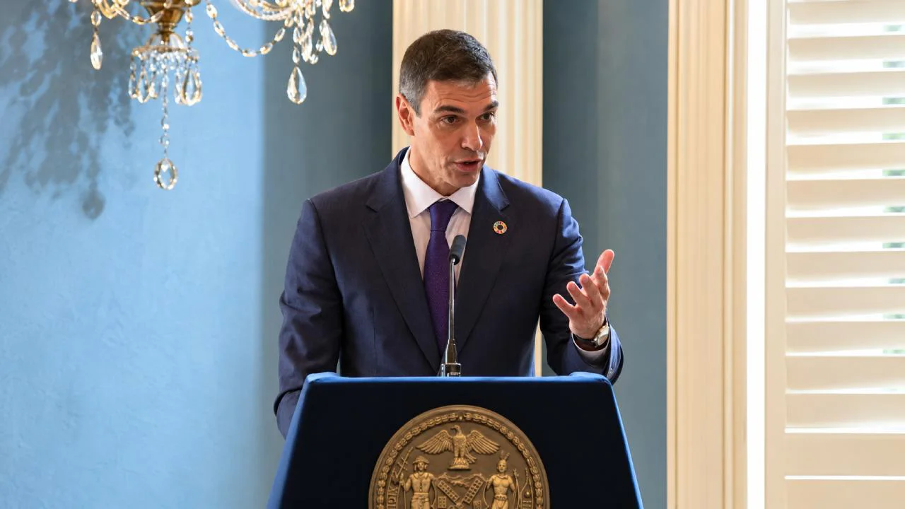 Pedro-Sanchez-en-el-encuentro-con-el-alcalde-Mamdani-en-Nueva-York