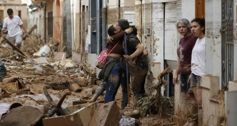 4-e28093-dana-valencia