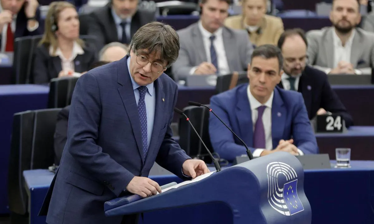 puigdemont-interviene-en-el-parlamento-europeo-ante-pedro-sanchez