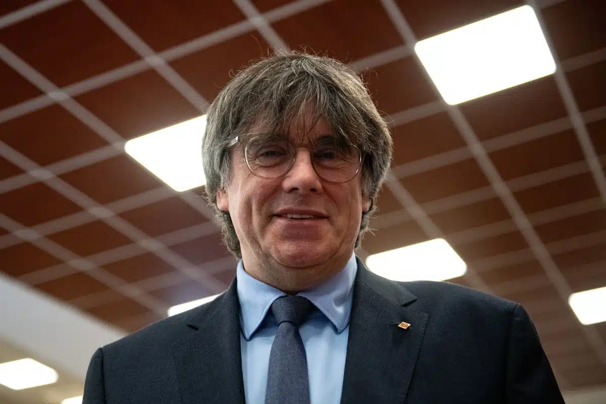 EuropaPress_5797614_presidente_consell_republica_carles_puigdemont_constitucion_asamblea-1.jpg
