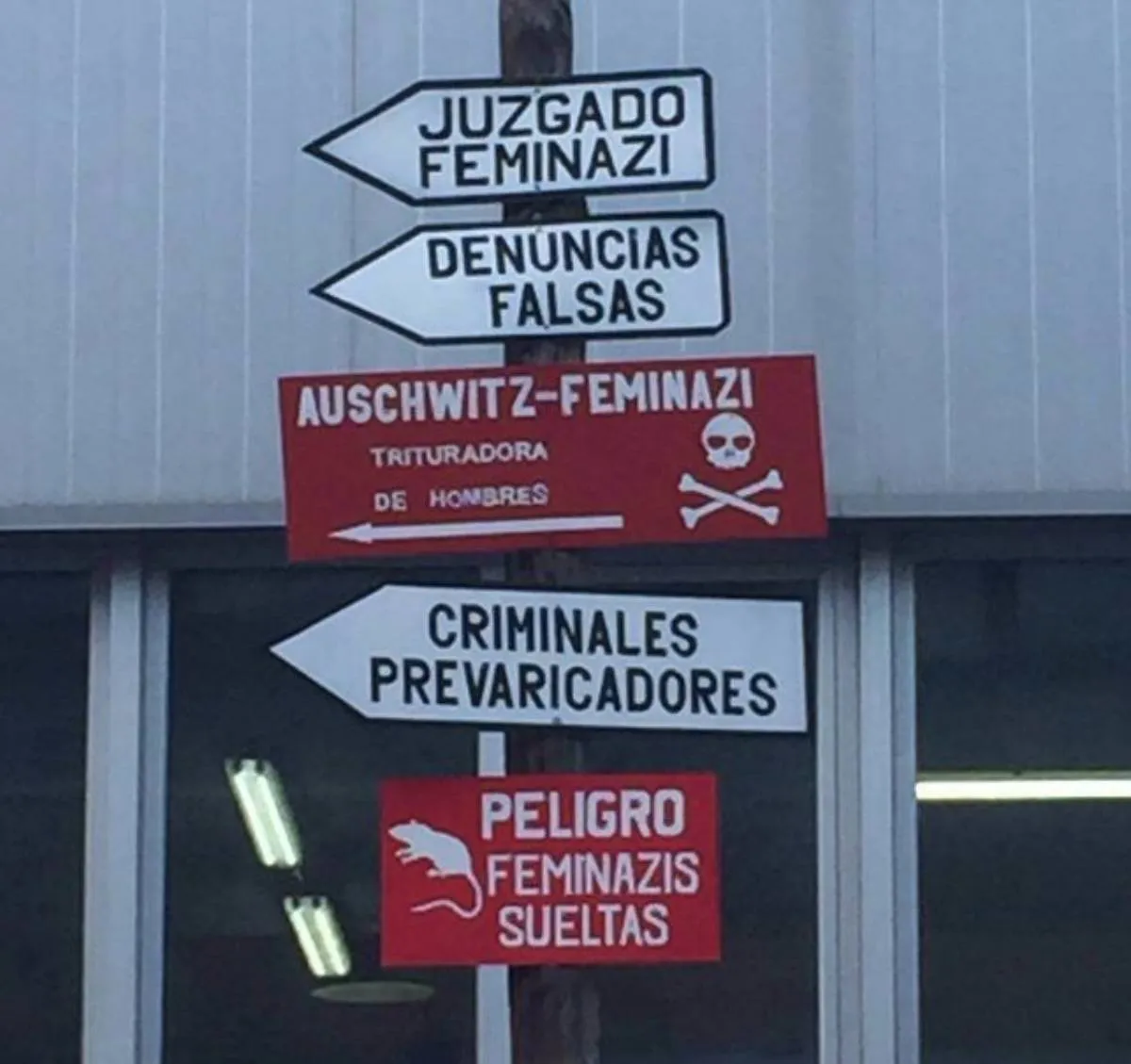 carteles-juzgados-violencia-mujer