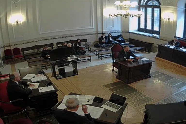 Abalos-e1735843735505-768x512