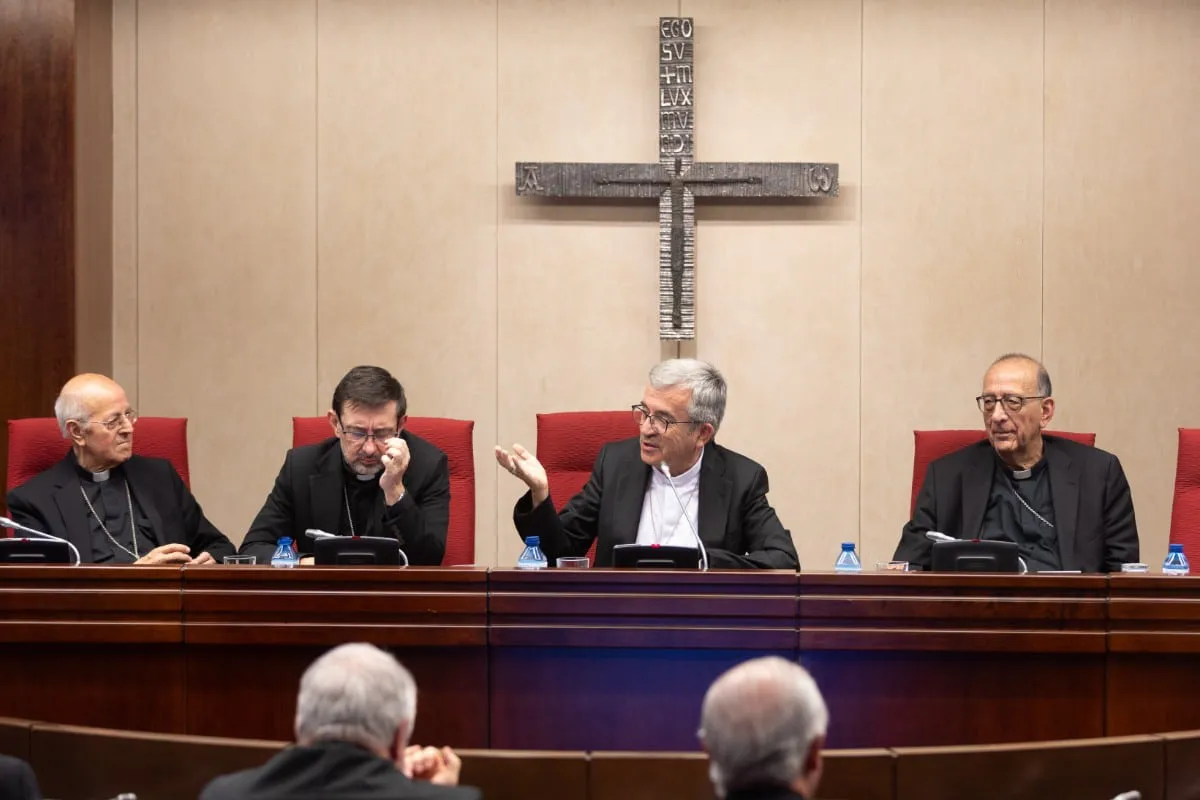 El-presidente-de-la-CEE-Luis-Arguello-