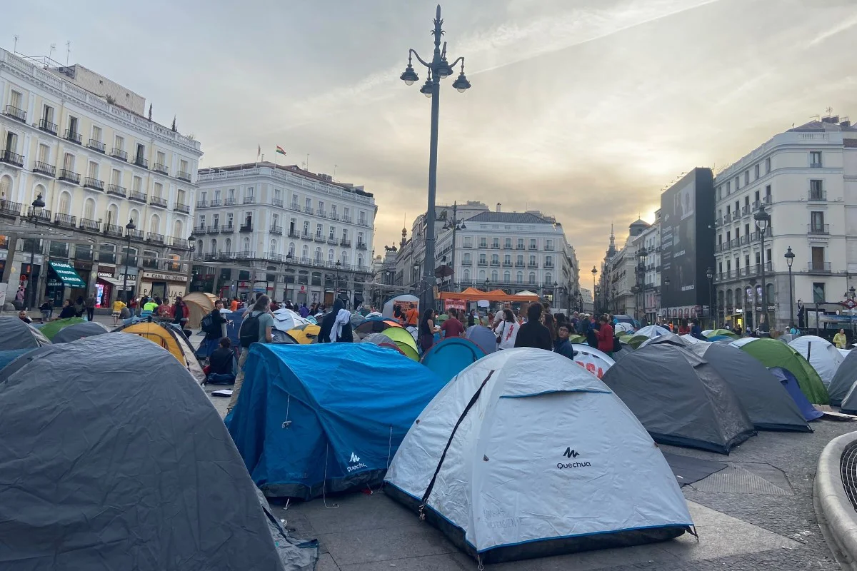 PUERTA-DEL-SOL-TIENDAS