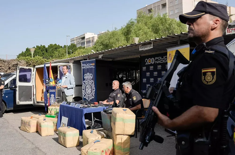 4a13e300-b49d-493f-b488-029be25f6131_source-aspect-ratio_1600w_1022972