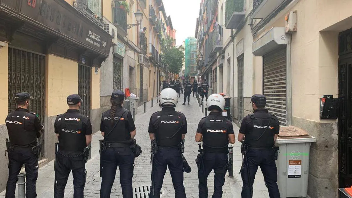 policia-nacional-lavapies