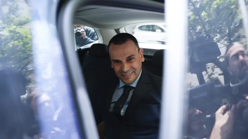 alberto-gonzalez-amador-novio-de-la-presidenta-de-madrid-isabel-diaz-ayuso-a-su-llega-al-tribunal-superior-de-justicia-de-madrid-para-ratificar-la-querella-que-presento-contra-dos-fiscales-de-madrid-10