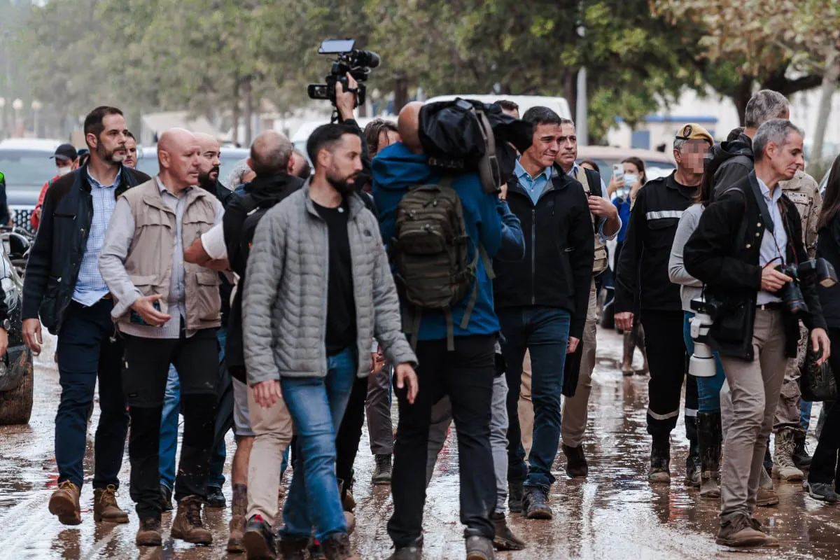 EuropaPress_6320133_presidente_gobierno_pedro_sanchez_visita_zona_afectada_dana_noviembre_2024-1